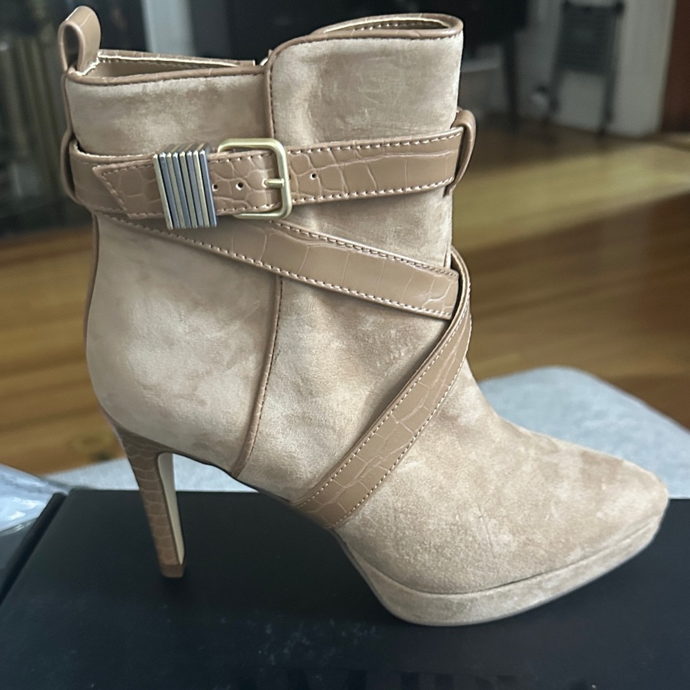 White House Black Market Beige Heeled Boots